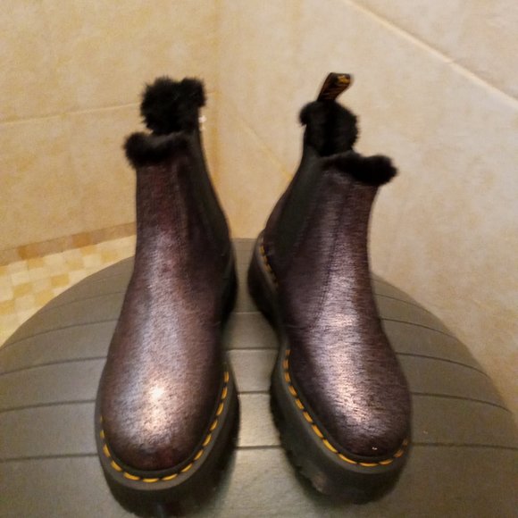 NWT Dr. Martens warm wear boots - Picture 6 of 9